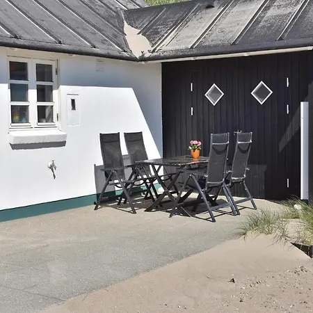 Two-bedroom In Feriehus Ulfborg
