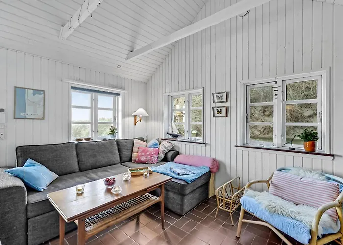 Two-bedroom In Ulfborg